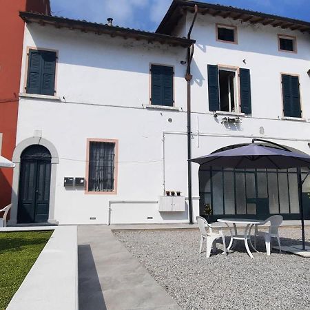 Country Esmera Desenzano del Garda Exterior photo
